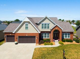 1206 Janet Dr, Bloomington, IL