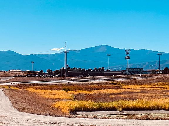 Gorgeous Mountain views back a beautiful open space