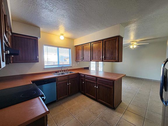 3rd image of 2510 Camino Cabestro