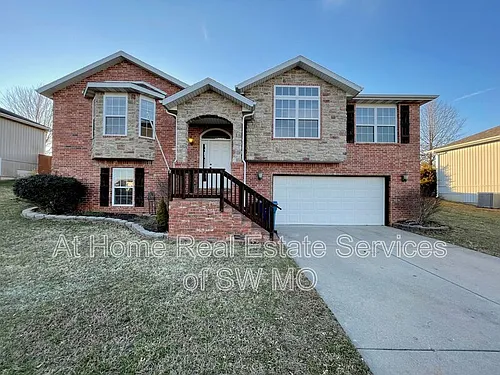 977 S Ballard Dr Photo 1