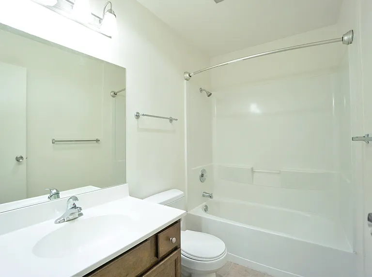 7516 Parkway Dr #1E — Photo 5