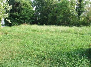 408 E Woodford St, Lawrenceburg, KY 40342