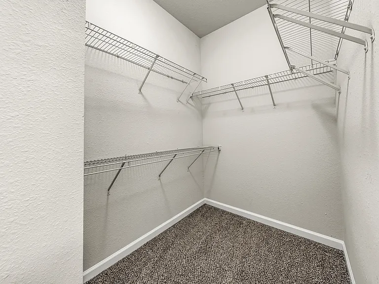 Enclave Apartments — Photo 18