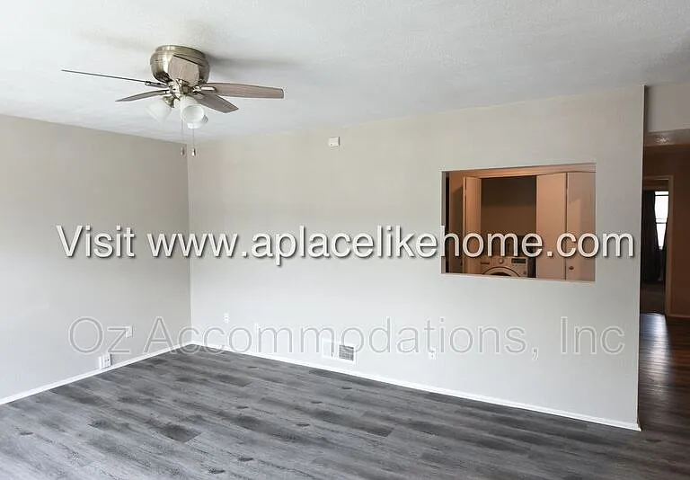 1428 NW 64th Ter — Photo 8