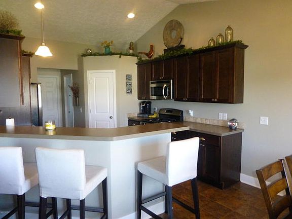 5th image of 7440 Medinah Dr