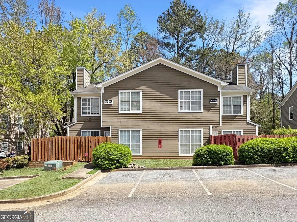 1065 Rock Creek Ln photo 1