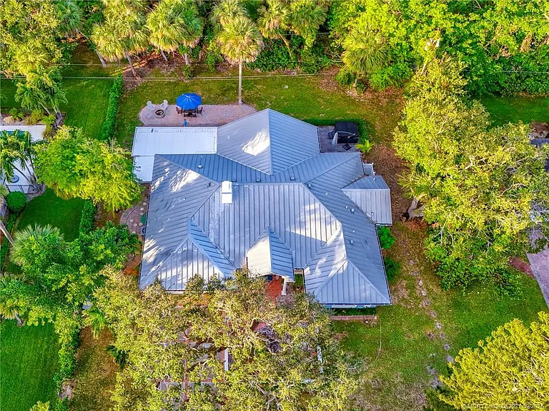 1446 Wyn Cove Dr — Photo 48