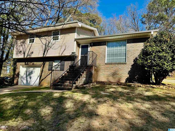 505 Scenic Dr, Trussville, AL 35173