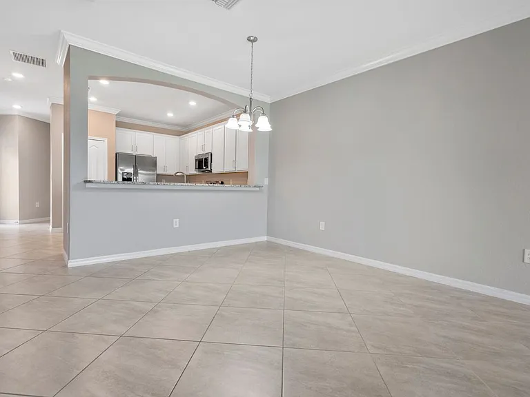 4264 Lemongrass Dr — Photo 5