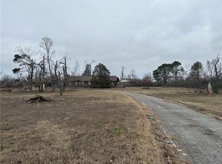 707 W Olive St #S30011, Rogers, AR 72756