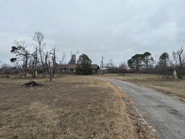 707 W Olive St #S30011, Rogers, AR 72756
