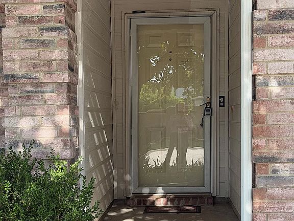 2nd image of 507 Tumbleweed Dr