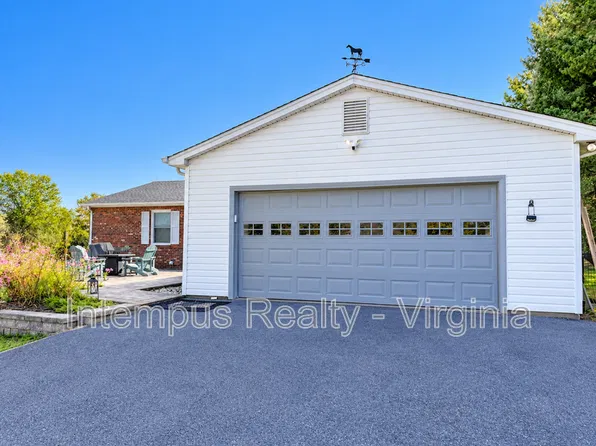8547 Windhaven Ln, Warrenton, VA 20187
