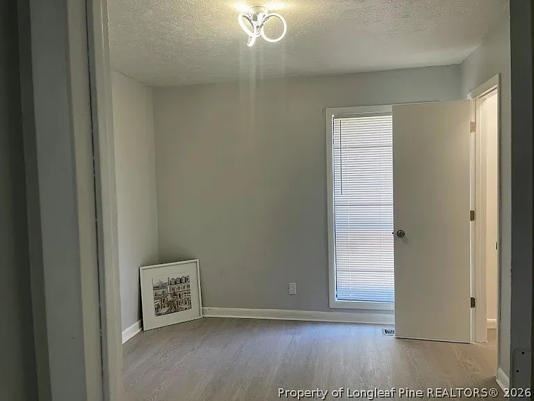 1366 Worstead Dr — Photo 16