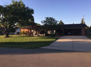 8386 Hedgeway Dr, Shelby Township, MI 48317