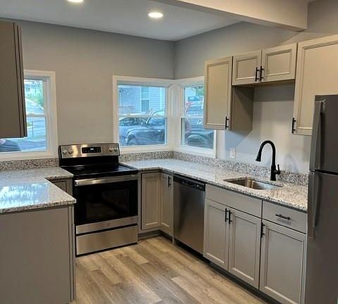 4th image of 845 Richwood Ave #1