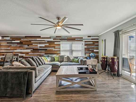 3rd image of 1117 PINELLAS BAYWAY S #301