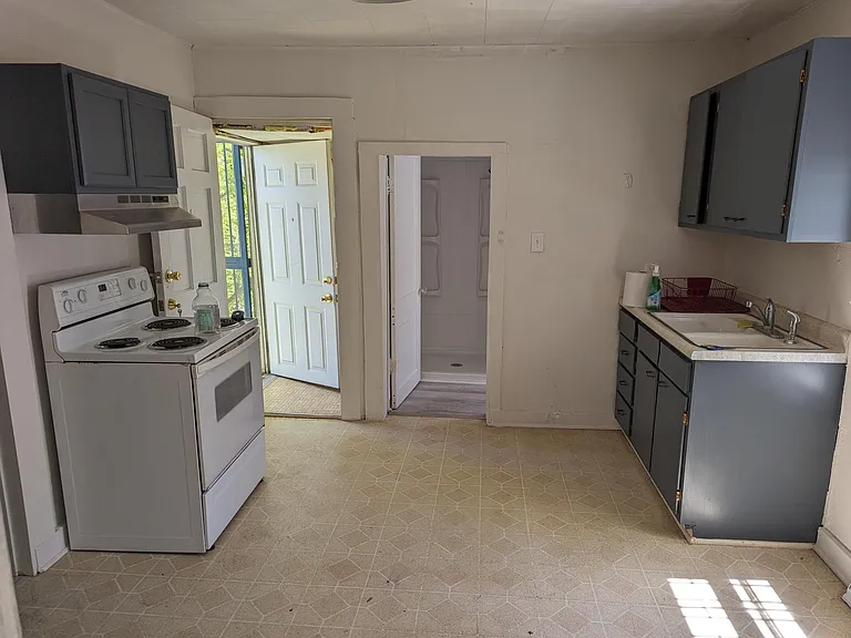 834 N Weldon St — Photo 3