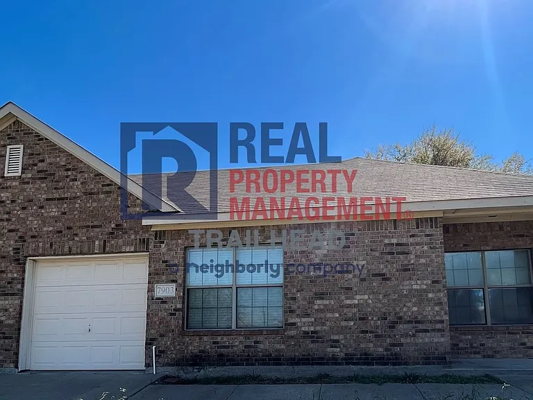7901 Marydean Ave — Photo 1