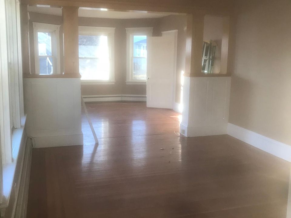 1st image of 84 Pawtuxet Ave #1