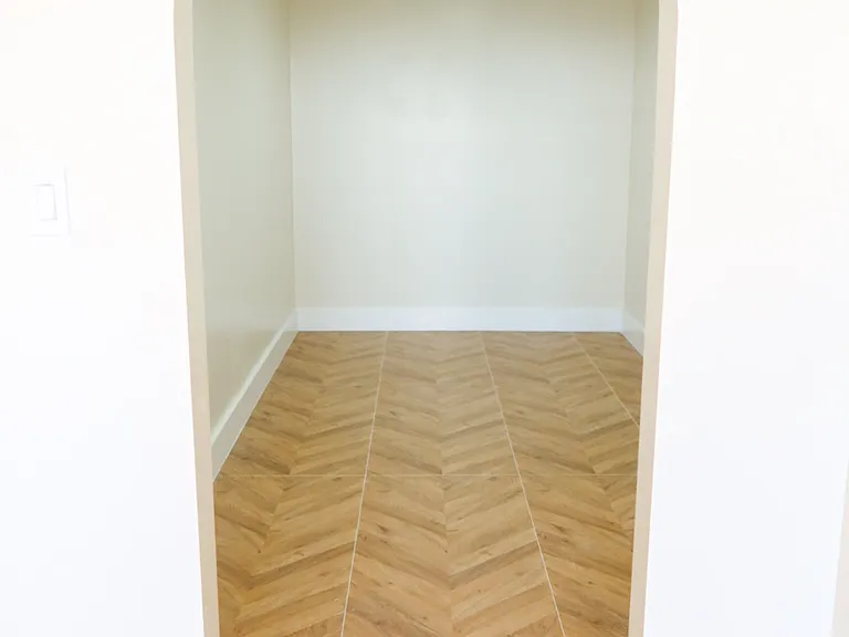 2500 Parkview Dr #1816 — Photo 9