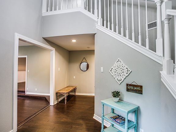3rd image of 3038 Orchard Hl