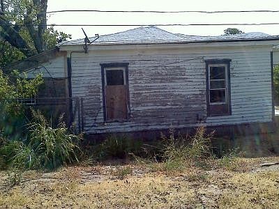 5th image of 1009 Verbena St