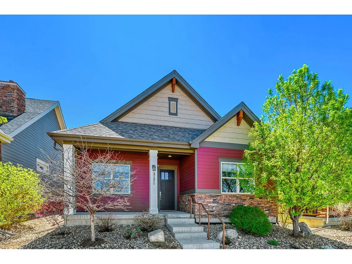 Photo 1 of 16 - 2171 Park Ln - Louisville, CO Primary Photo - 2171 Park Ln