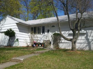 13 Wantaugh Ave, Poughkeepsie, NY 12603