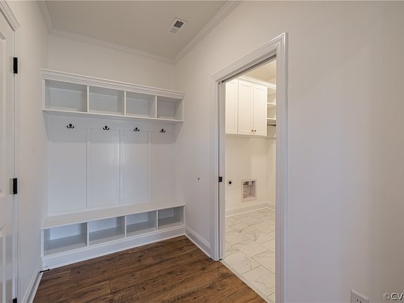 3rd image of 10322 Silver Willow Place Gln