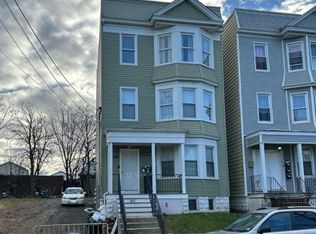 522 Grove St, Irvington, NJ 07111