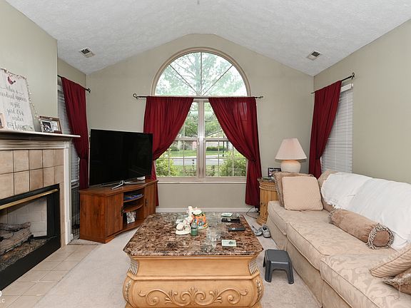 5th image of 7604 Briarstone Dr