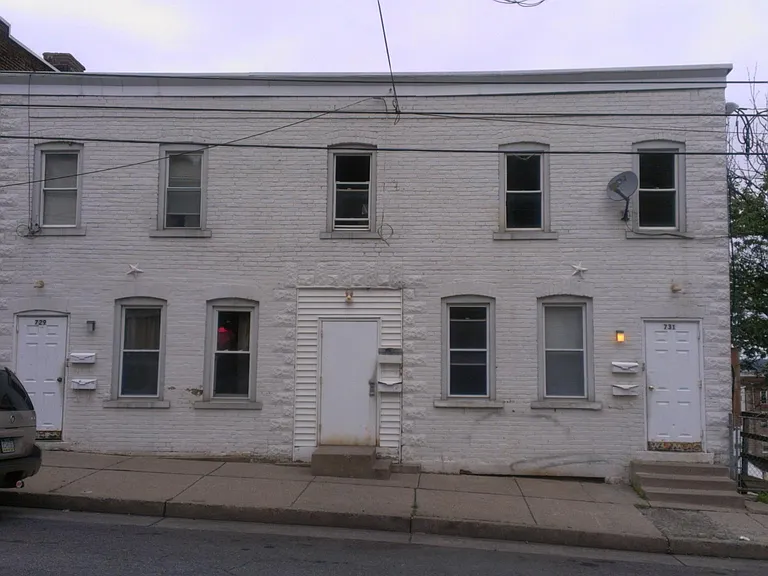 729 E 7th St #C3 — Photo 3