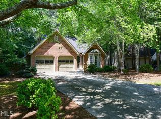 3216 Country Walk Dr, Powder Springs, GA 30127