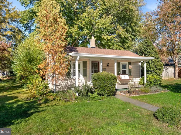 602 Blue Ridge Ave NE, Leesburg, VA 20176