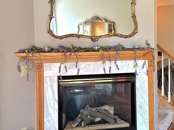 5th image of 2352 Oakridge Cir