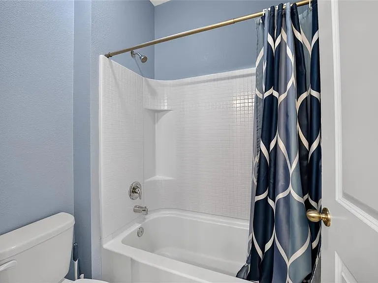 4572 SW 65th Pl — Photo 42