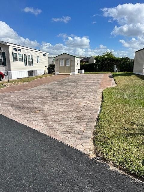 1st image of 2442 LIMEWOOD AVENUE #296