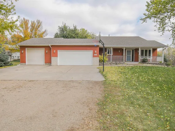 26122 Canary Dr, Sioux Falls, SD 57107