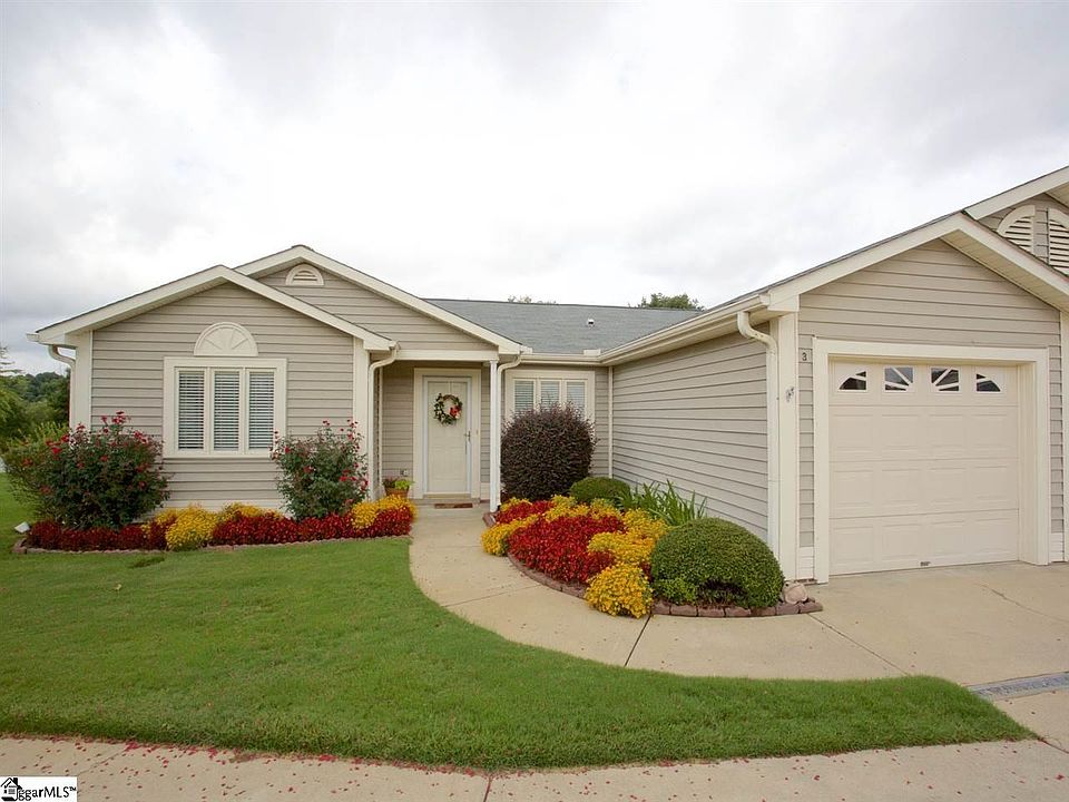 1st image of 3 Hillview Dr