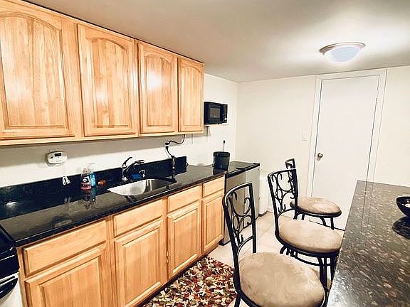 2nd image of 8515 Commonwealth Blvd