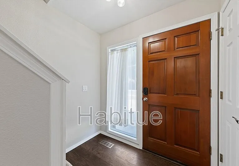 2403 W Irene St — Photo 5