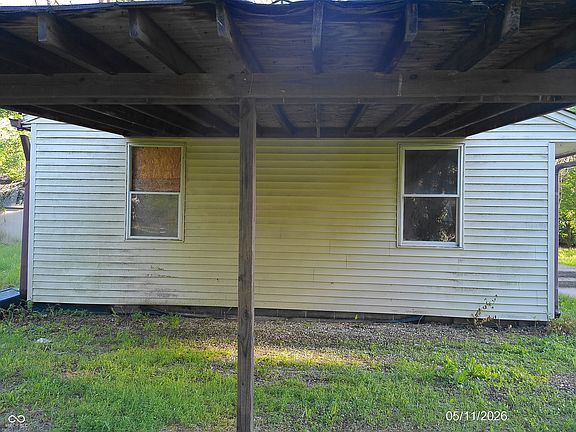 4th image of 2633 N Layman Ave