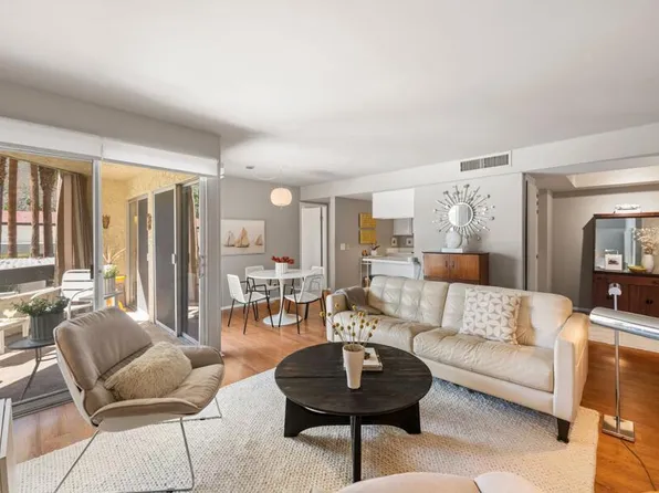 1490 S Camino Real APT 206, Palm Springs, CA 92264