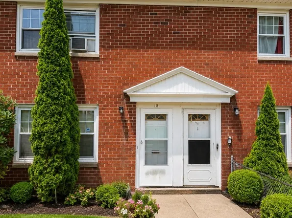111 Stone Bridge Road, Bridgeport, CT 06606