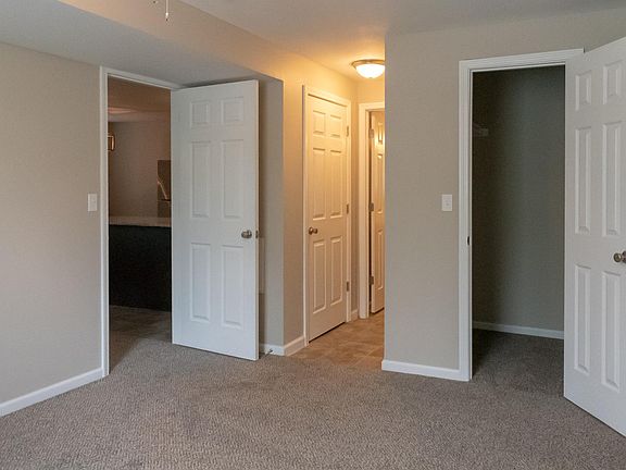 5th image of 3528-3530 Wilson Ave #B