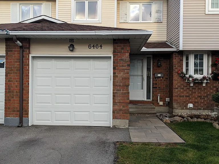 6464 Colony Sq #21 — Photo 1