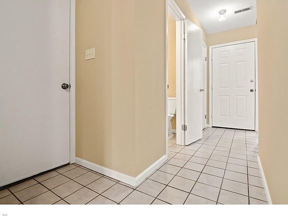 5th image of 177 Abbey Ct
