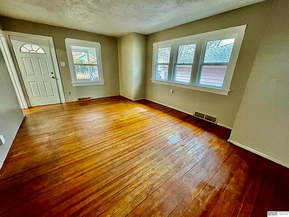4th image of 1359 Chautauqua Ave
