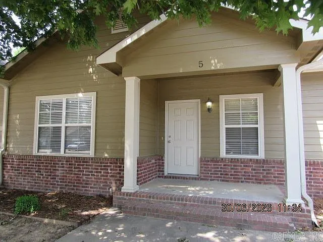 1410 Robins St #5 — Photo 1